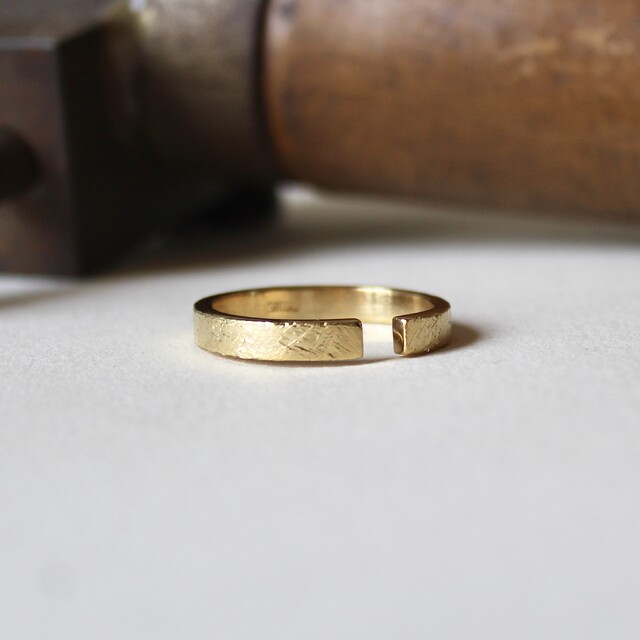 Anillo MAN Rusk Plata pequeño con Baño de Oro
