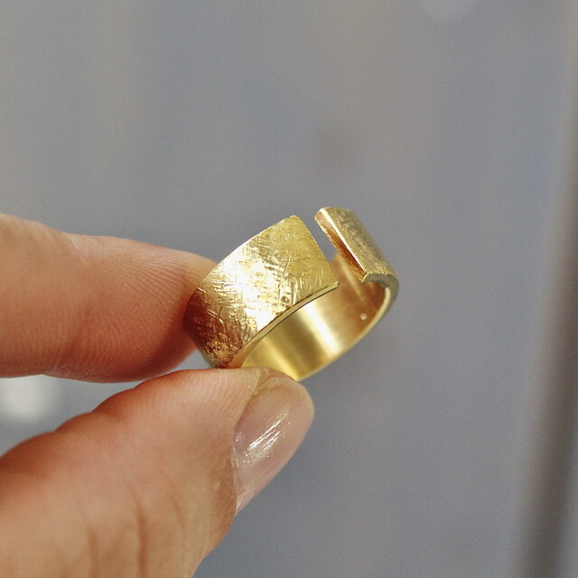 Anillo MAN Rusk Plata mediaNo con Baño de Oro