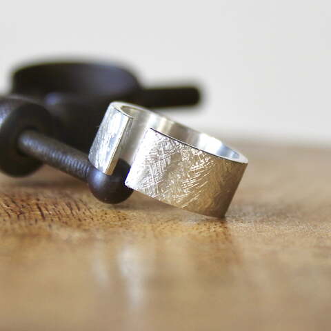 Anillo MAN Rusk Plata mediaNo