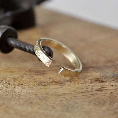 Anillo Rusk Plata pequeño con Baño de Oro
