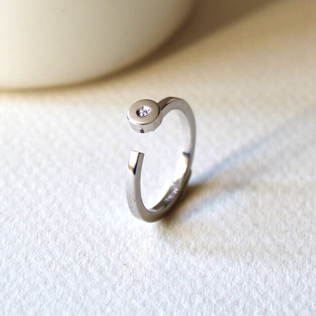 Anillo de compromiso Nora Plata y Diamante