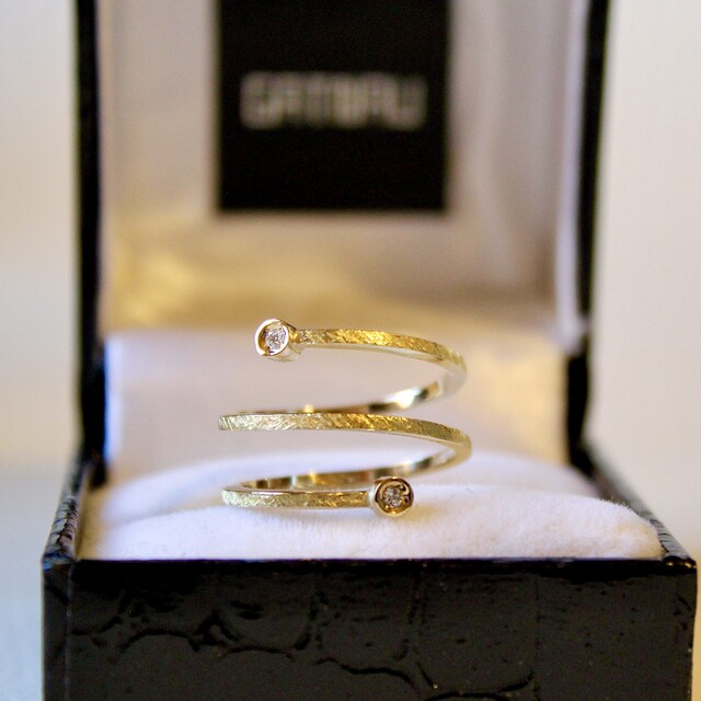 Anillo Vinyet Oro y Diamante