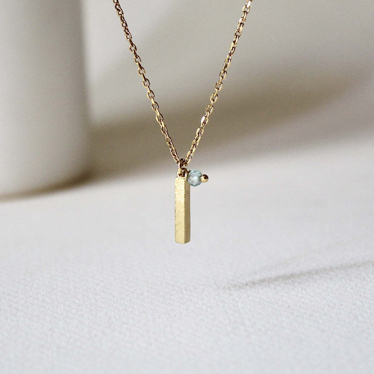 Colgante Mia pequeño Plata y Baño de Oro con cadena
