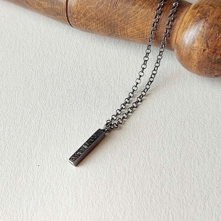 Colgante MAN Rusk BLACK Plata pequeño