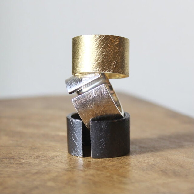 Anillo Rusk BLACK Grande