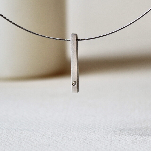 Colgante Nara Diamante y Plata