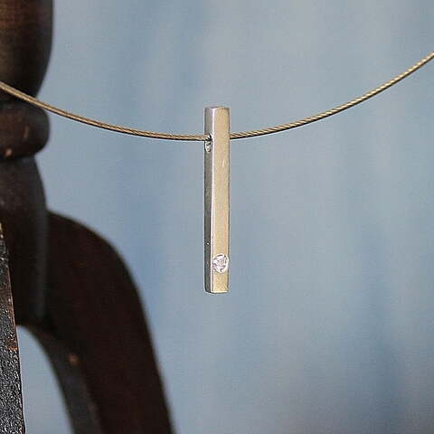 Colgante Nara Diamante y Plata