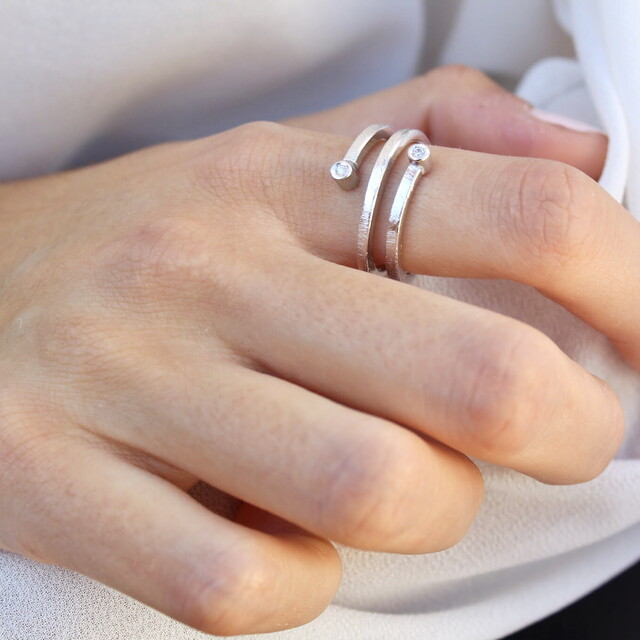Anillo Vinyet Plata y Diamante