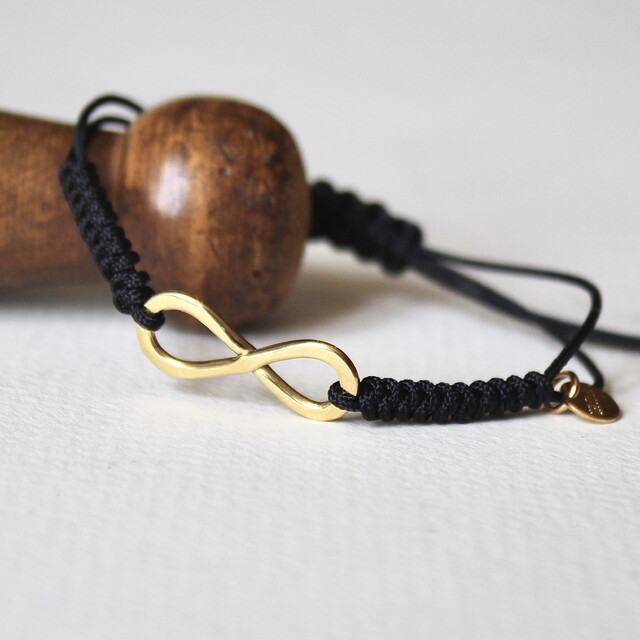 Pulsera MAN infinito martelé Plata con baño de oro