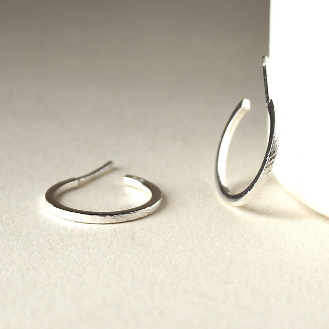 Pendientes Aro mediaNo Plata