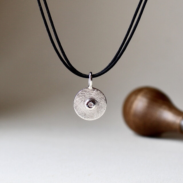 Colgante Quer Diamante cordón