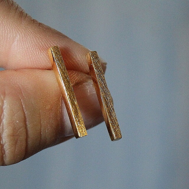 Pendientes Rusk Grande en Plata con Baño de Oro