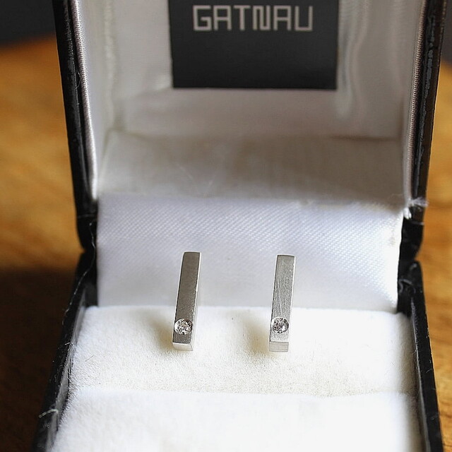 Pendientes Nara Diamante y Plata pequeño